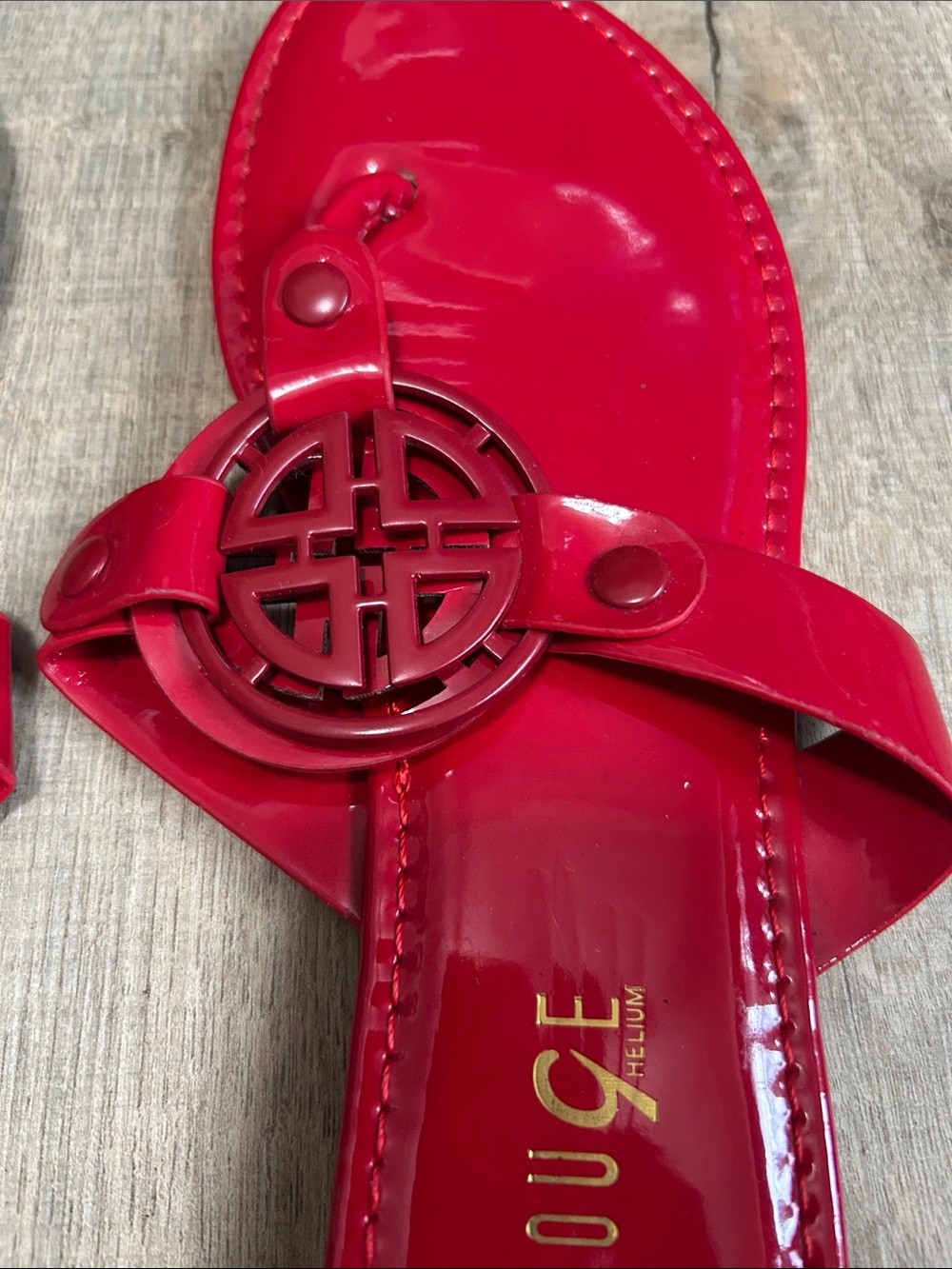 Rouge Helium Red Patent Thong Sandals with Decorative Medallion Accent - Picture 3 of 5